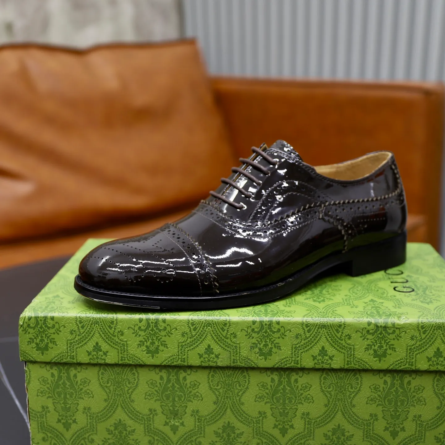 Men's shoes 💰660💰🙅‍♂️🙅‍♂️🙅‍♂️Niuli Brand: Gucci GuCCI Standard code: Men's code 39-44 (45 can be customized) Grade: Same style as the official website Original quality Material: Original cowhide surface Comfortable cowhide lining Original outsole Style category: Men's fashionable casual leather shoes Distinguished big-name luxury elements, top luxury Color: actual picture color